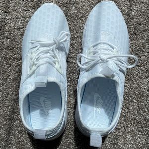 Nike women’s shoes